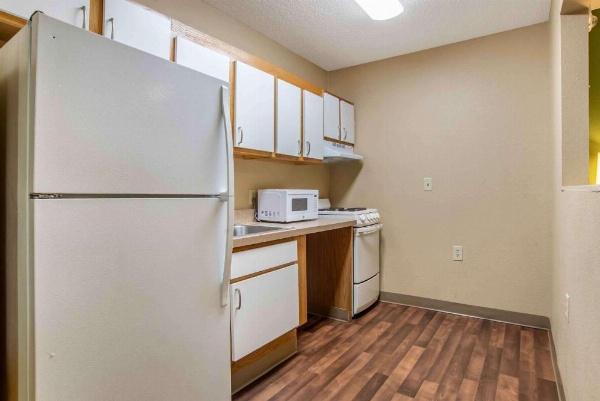 Suburban Studios Montgomery East I-85 image 20